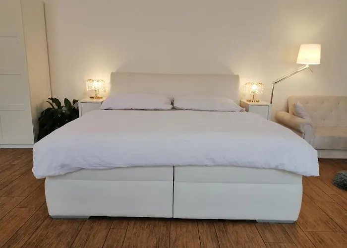 Luxury Design City Centre Apartment