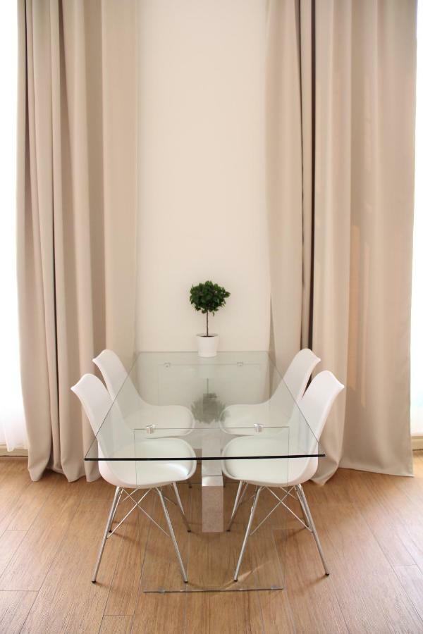 Luxury Design Centre Apartment