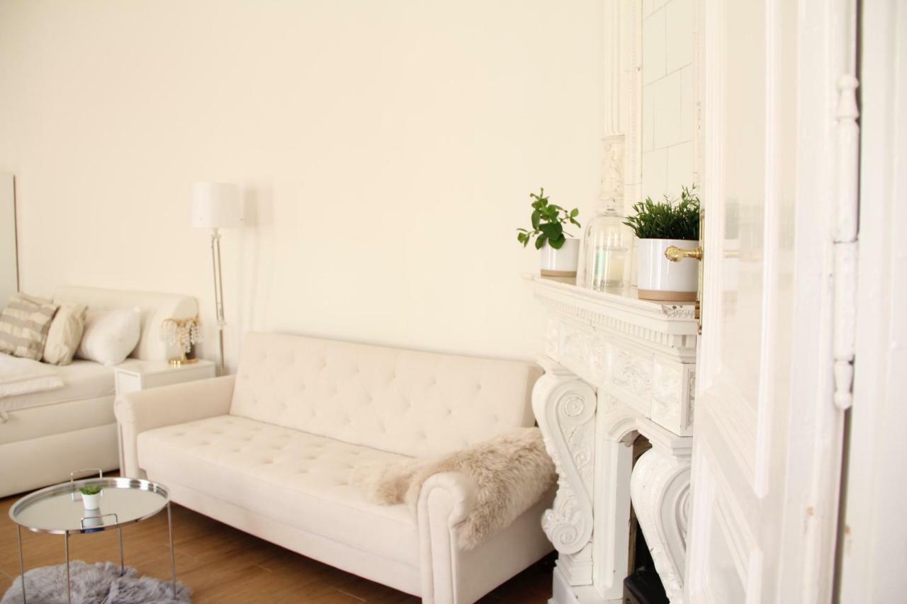 Luxury Design Centre Apartment