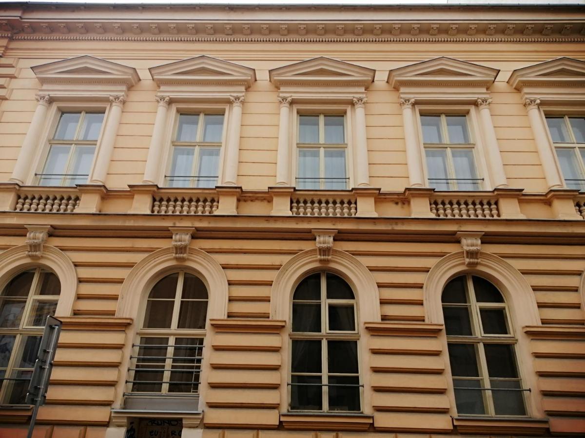 Luxury Design Centre Апартаменты